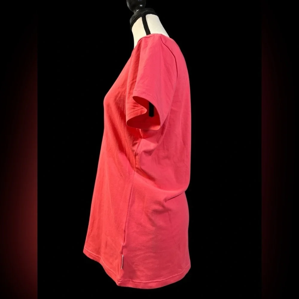 Nike Women’s Coral DRI-FIT Tee with Graphic Design